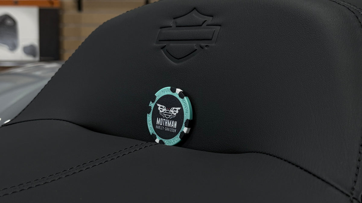 MOTHMAN HARLEY-DAVIDSON POKER CHIP - TEAL