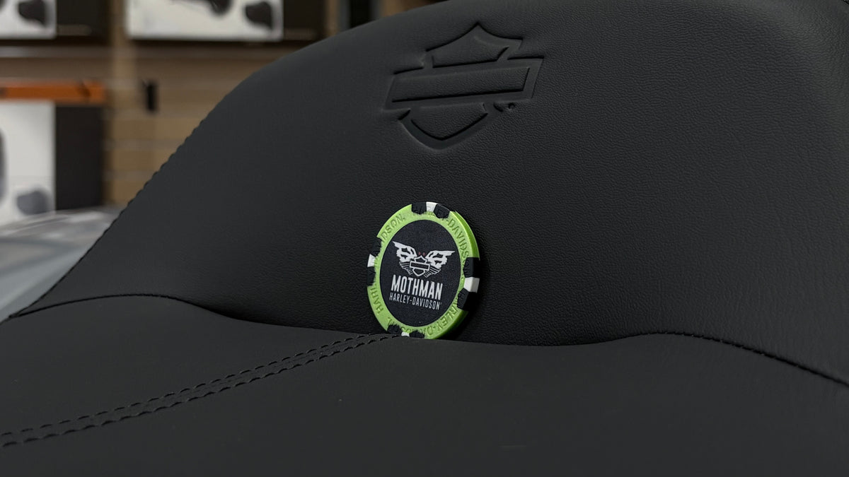 MOTHMAN HARLEY-DAVIDSON POKER CHIP - METALLIC LIME GREEN